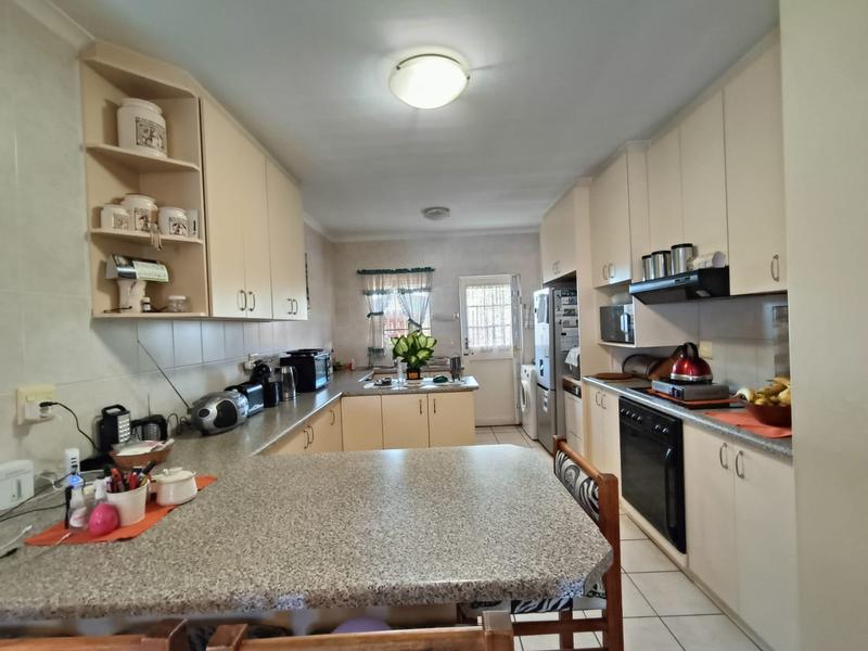 2 Bedroom Property for Sale in Protea Heights Western Cape